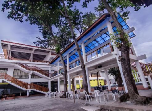 Apple Tree Resort and Hotel