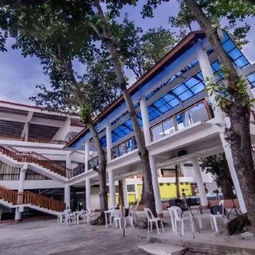 Apple Tree Resort and Hotel