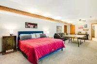 Spacious Home on Beaver Lake w/ Deck & Fire Pit! - 3-Star