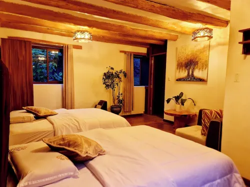 Comfortable Modern House with Large Garden, Stunning Mountain Views. Hotels in Calca