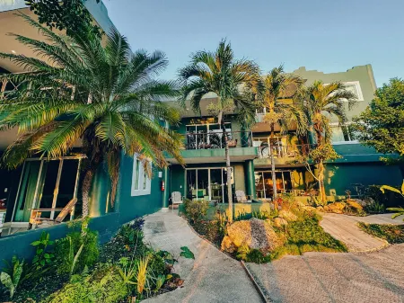 Viajero Bacalar Hostel