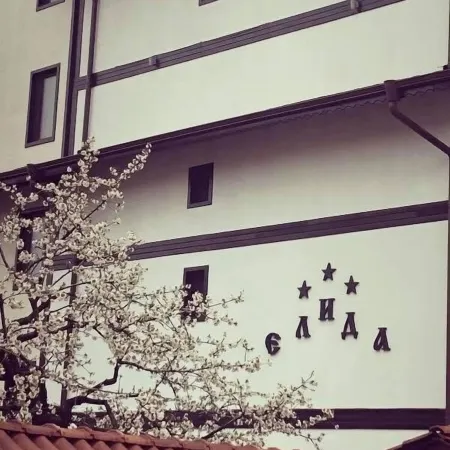 Elida Family Hotel