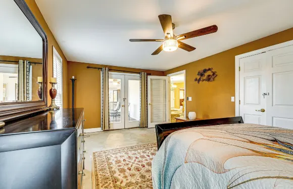 精緻單元，帶桌球桌：距阿爾圖納湖7英里！