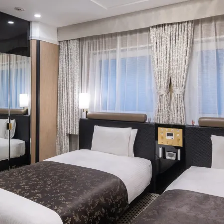 APA Hotel Ayase Ekimae Отели рядом с достопримечательностью «Общественная баня Hinode Yu»