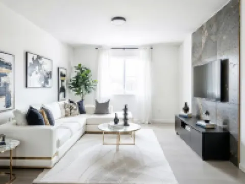 Upscale Modern Luxury 3BR Home Hotels in White Plains