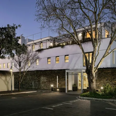 Protea Hotel Cape Town Waterfront Breakwater Lodge Отели рядом с достопримечательностью «Моуилл-Пойнт»