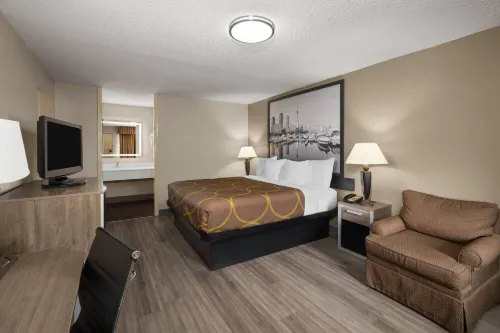 Super 8 by Wyndham Macon West