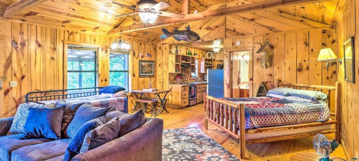 Mountian View Retreat < 2 Mi to White River! Hotels in Stone County