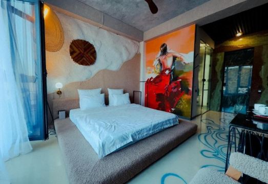 인 오즈 알마티