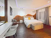 Palm Garden Motel - 3-Star