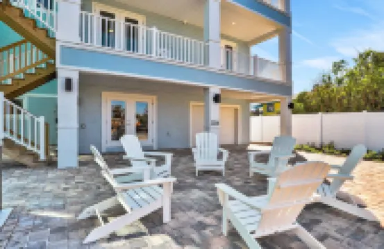 Brand new Oceanfront Home With Private hot Tub,outdoor Shower and Grill