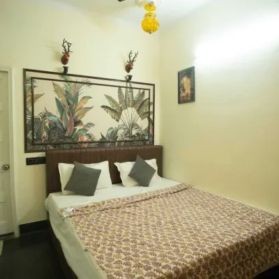 L2 Darbar Kothi Hotels near Paota