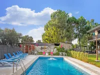 Apartment in Galapagar with Pool and Sauna Hoteles en Galapagar