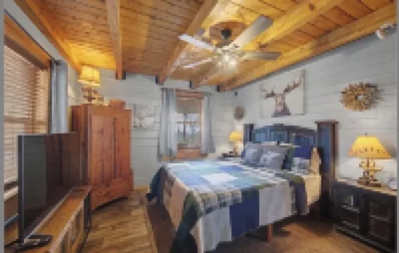 Owl’s Hollow - Stunning Brow View