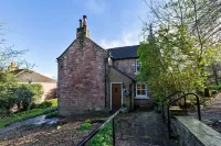 Cottage in Peak District Near Roaches Rocks - Country Houses