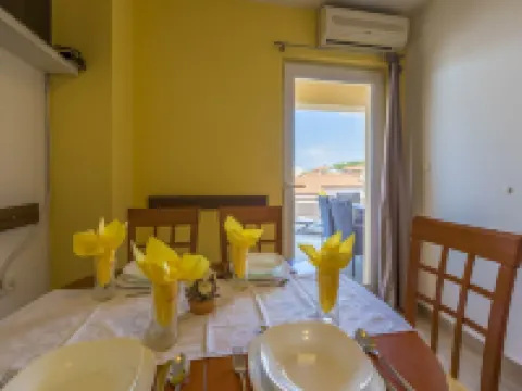 Apartments Ninac