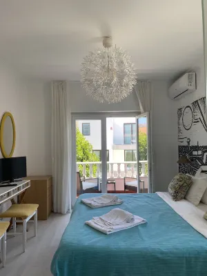 Manelisa Cascais - 2-Star