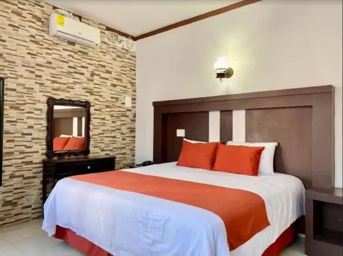 Pineda Real Hotel - Parkplatz