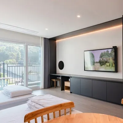 Yeongheungdo 36 Stay Hotel & Pension 鄰近薪里浦海水浴场的酒店