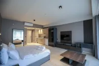 Hotel54 Luxury Suite - 3-Star