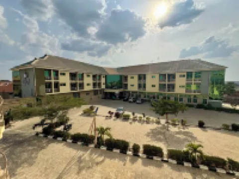 Monarchs Luxury Palace Hotel Hotels in 