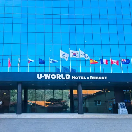 U Castle Hotel