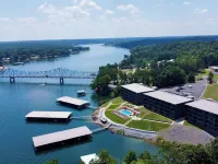 Smith Lake Condo with Pool 3bd/2bath Hotels in Walker County