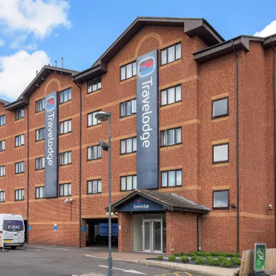 Travelodge London Park Royal Hotel dekat Stadion Loftus Road