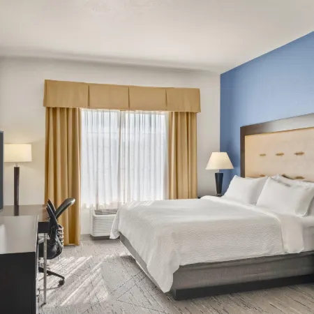 Holiday Inn Express & Suites NEW BUFFALO, MI by IHG