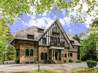 Vintage Villa with Hot Tub & Infrared Sauna in Ardennes