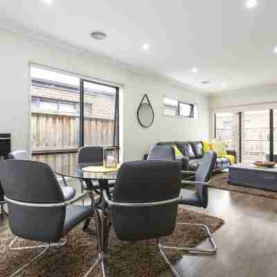 Comfort and Space in Lara's Family Friendly Home Rooms