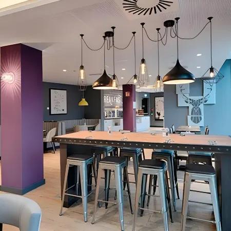 Premier Inn Berlin City Wilmserdorf Отели рядом с достопримечательностью «Штеглиц»
