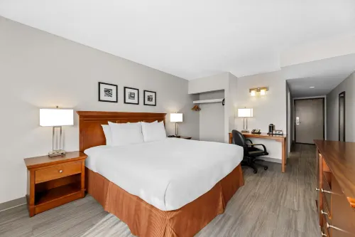 Travelodge Suites by Wyndham Regina / Eastgate Bay
