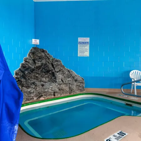 Comfort Suites