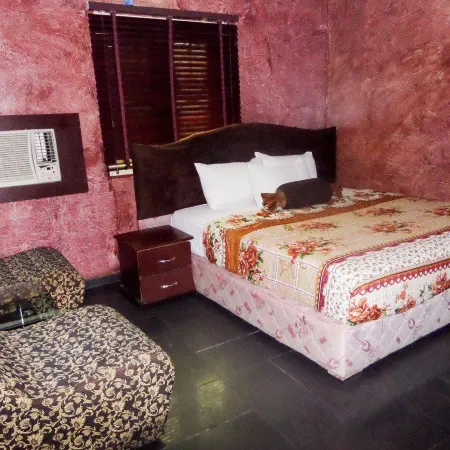Suite Las Caracas - Guest Room