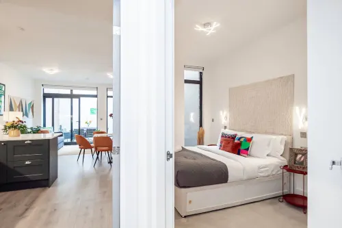 Modern   Luxurious Retreat in Acton w  Great Links
