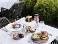 Royal St Georges Hotel Interlaken - MGallery Collection - 朝食