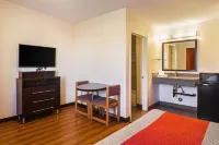 Motel 6 Hesperia, CA - East - Parking