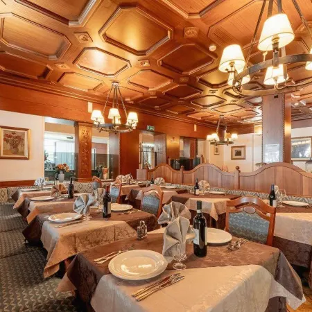 Hotel Dolomiti Schloss