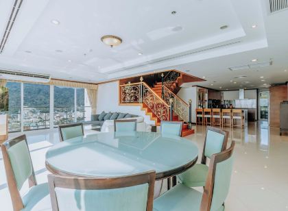 Walk Patong Biggest Building C274