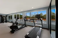 Everhome Suites Salem - 2-Star