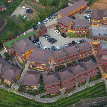 Chasa Rakthai Resort