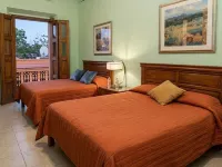 Hotel Santa Elena - parkir