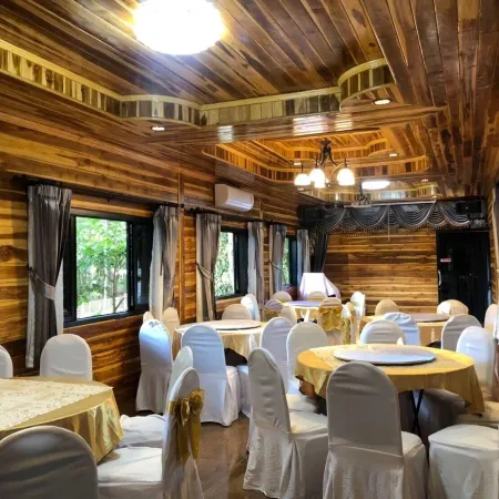 Hugpua Hotel