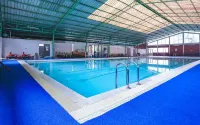Lembah Hijau Ciloto Hotel & Resort - 游泳池