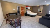 Braham Lodge- The Metaphor - Villas