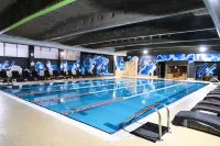 Hotel Moldova - Pool