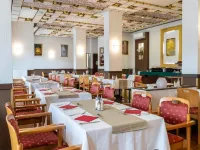 Hotel Árpád - Bãi đậu xe