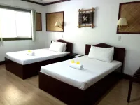 Paradise Island Park & Beach Resort - parking