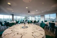 voco ST. DAVID'S CARDIFF by IHG - breakfast
